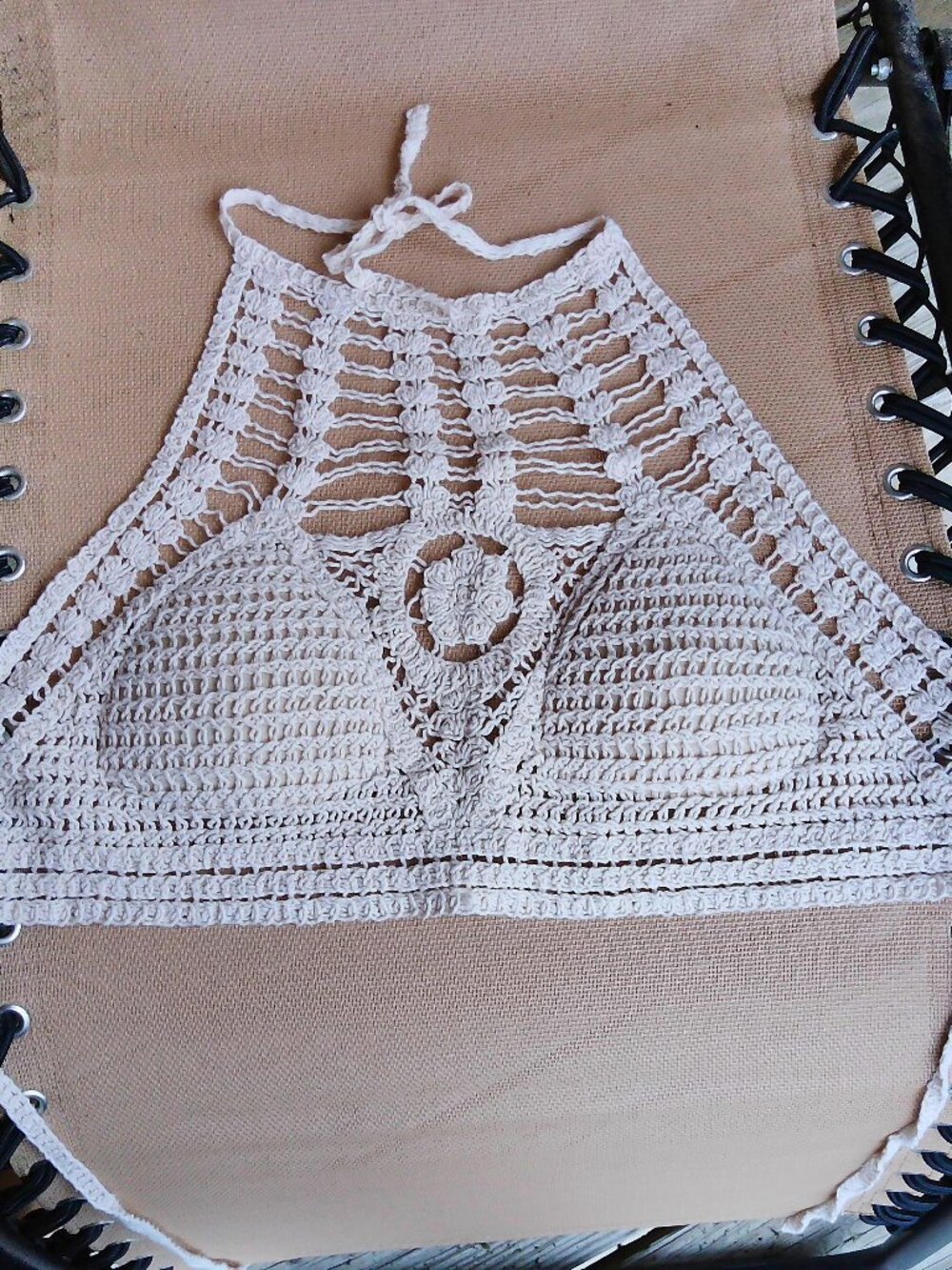 Beige Sans Souci Crochet Halter Top – Medium – Boho Chic, Excellent Condition